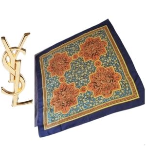 🧧Exalted YSL Silk Scarf❤️+gift